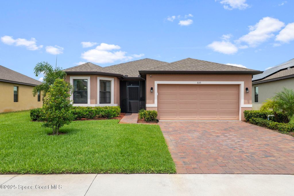 Photo of 653 Old Country Road SE, Palm Bay, FL 32909 (MLS # 1055776)