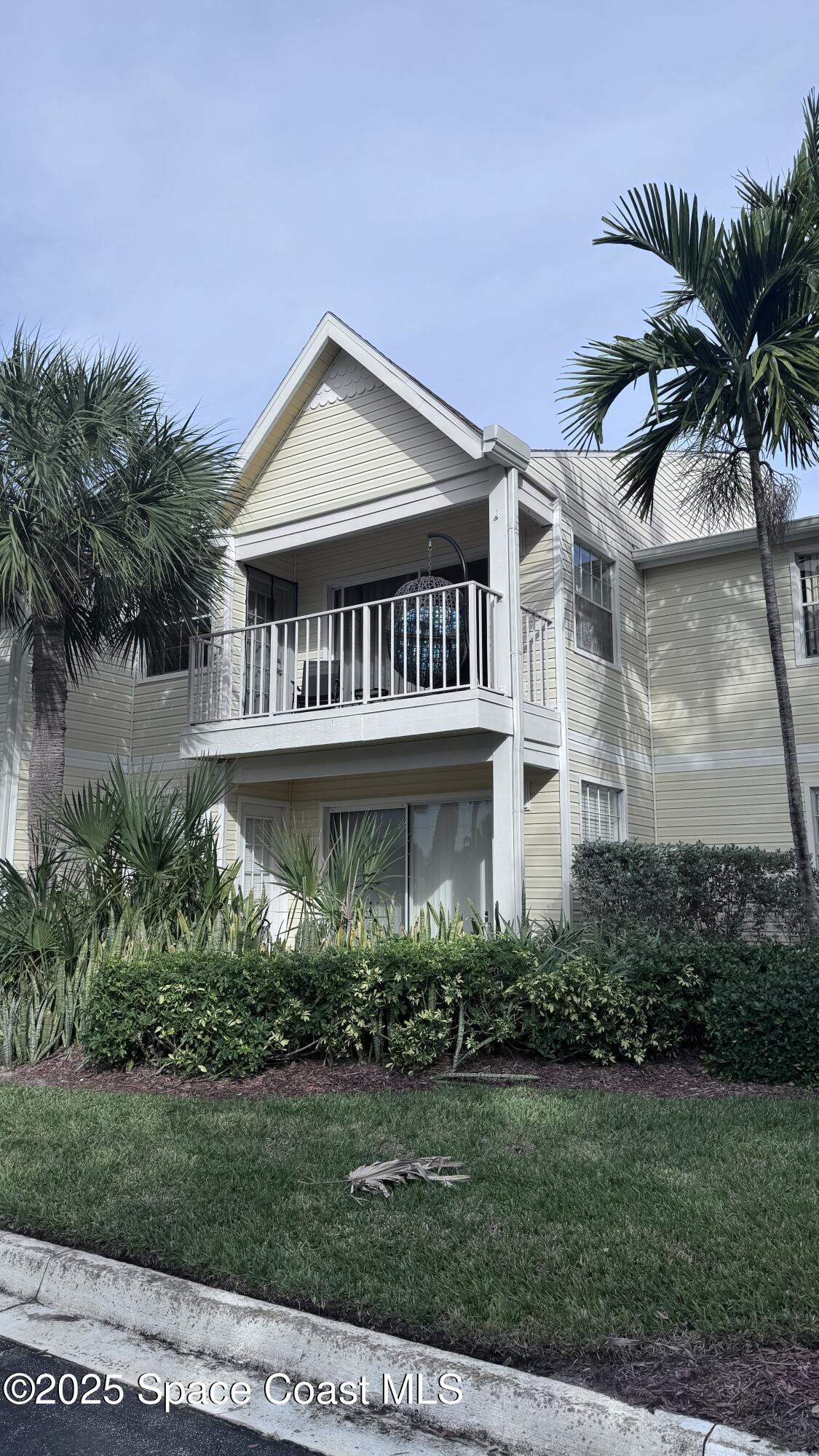1841 island club dr 72