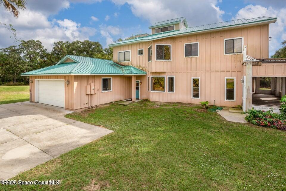 1437 N Tropical Trail
