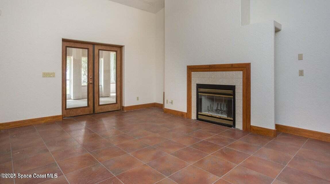 1437 N Tropical Trail