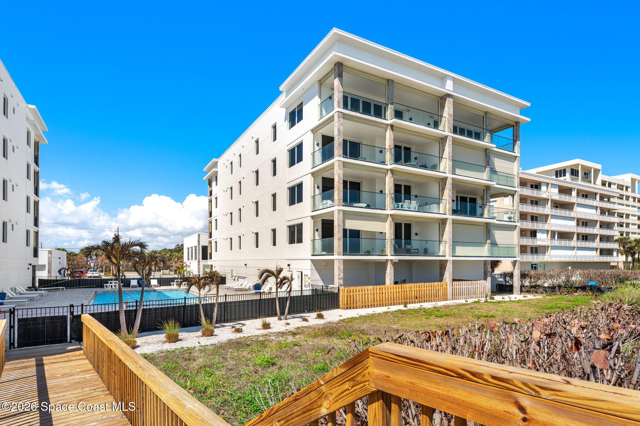 2765 N Highway A1a 404