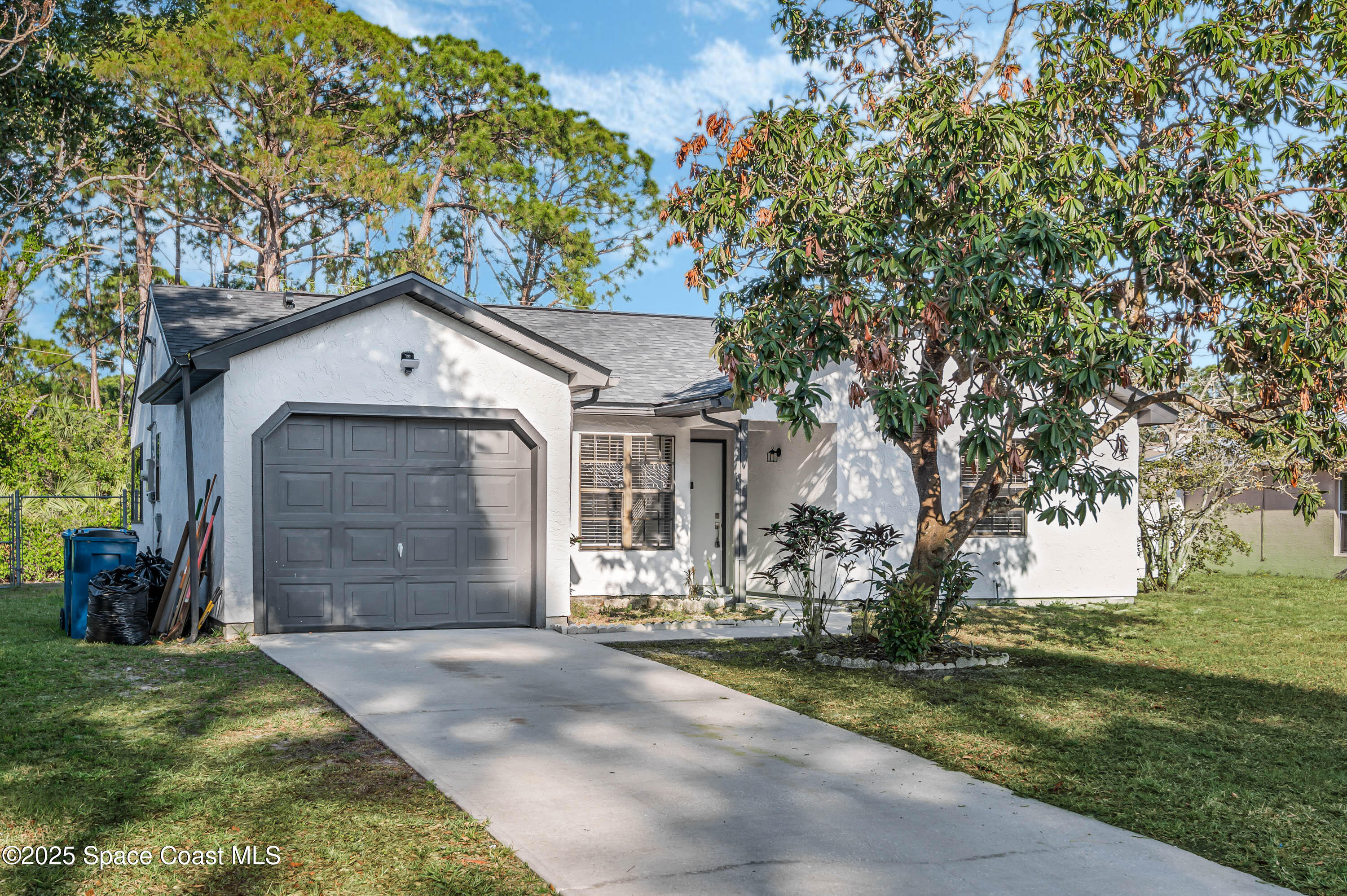 2861 Detached Circle SE