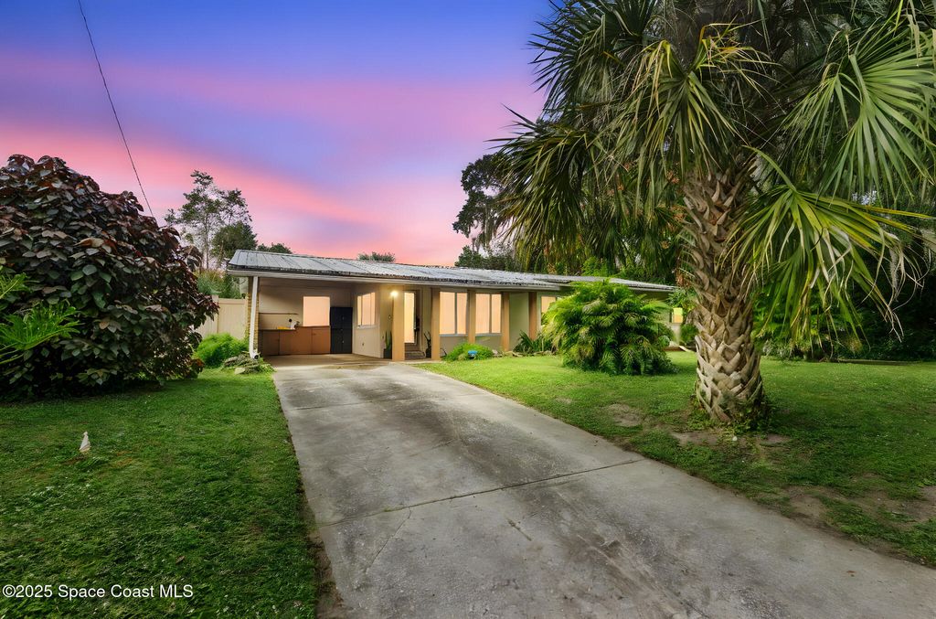 Photo of 1416 Sun Terrace, Titusville, FL 32780 (MLS # 1060307)