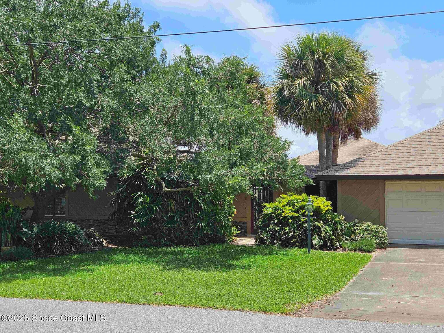 425 Arrowhead Lane