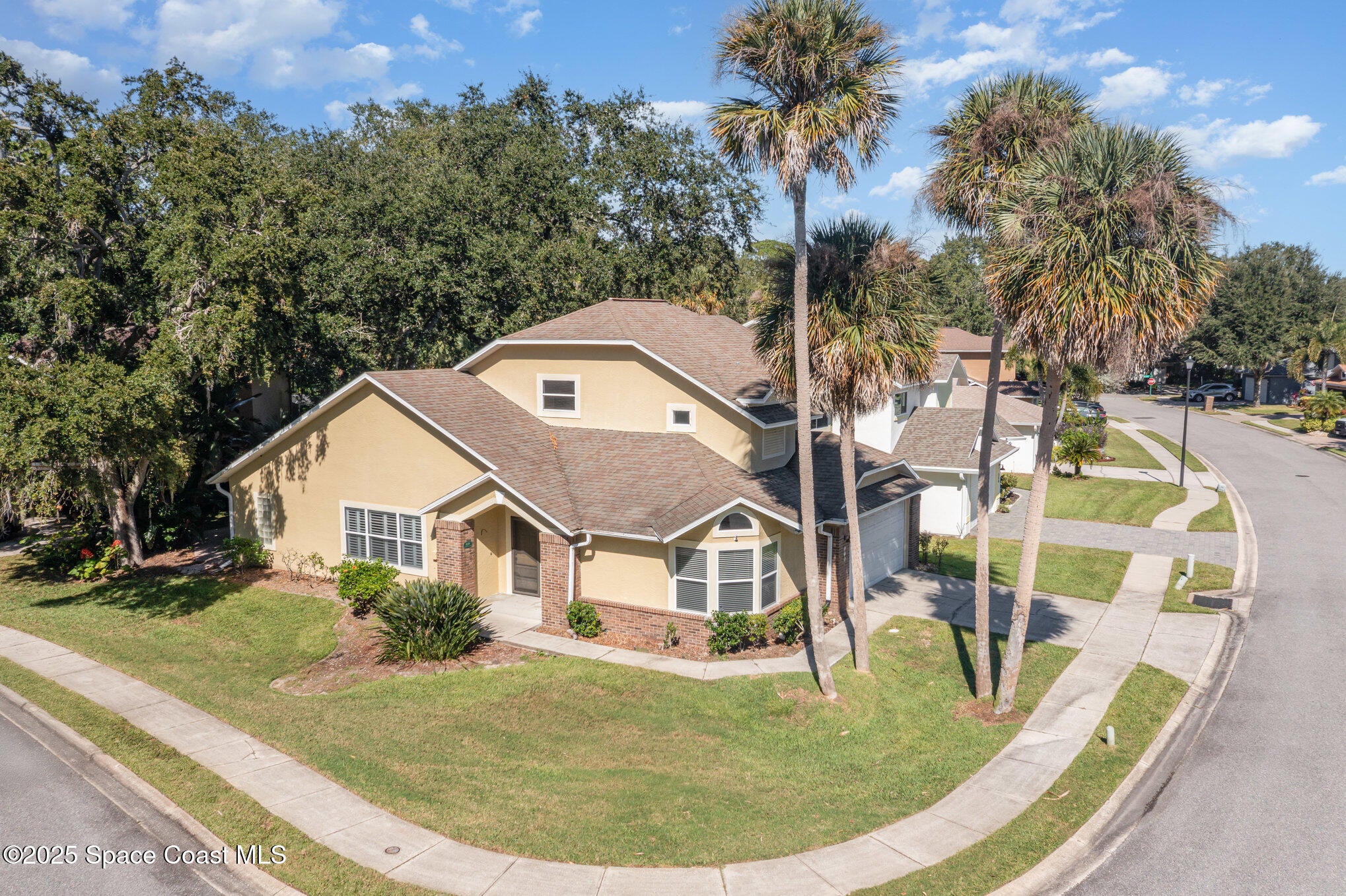 670 Lakewood Lane