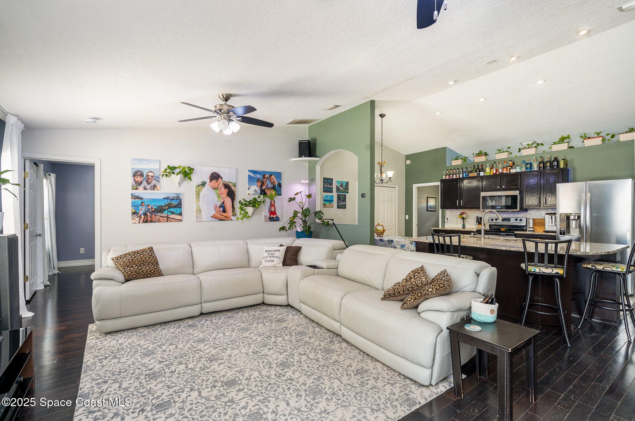 713 Del Mar Circle