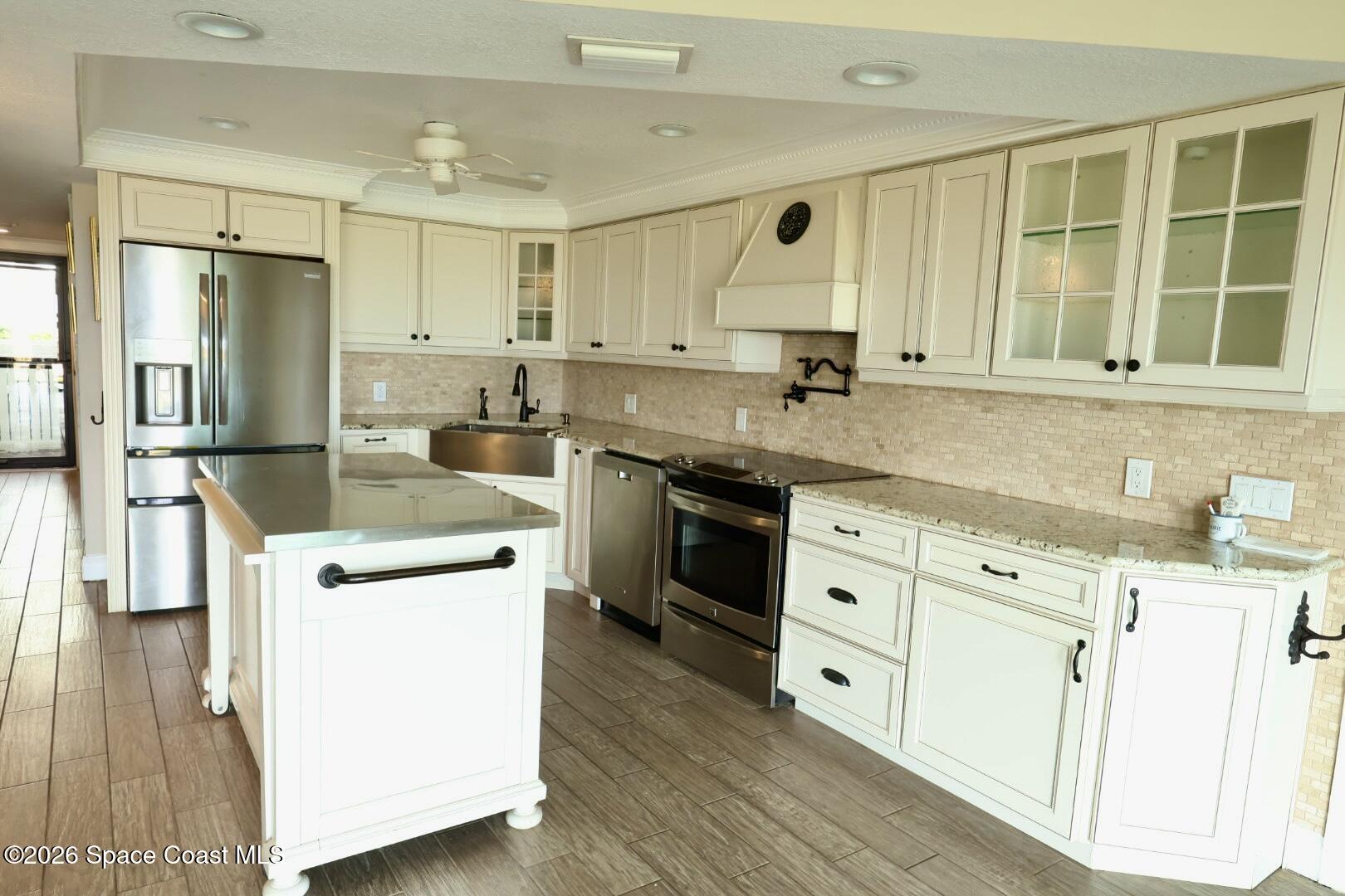 650 N Atlantic Avenue 103