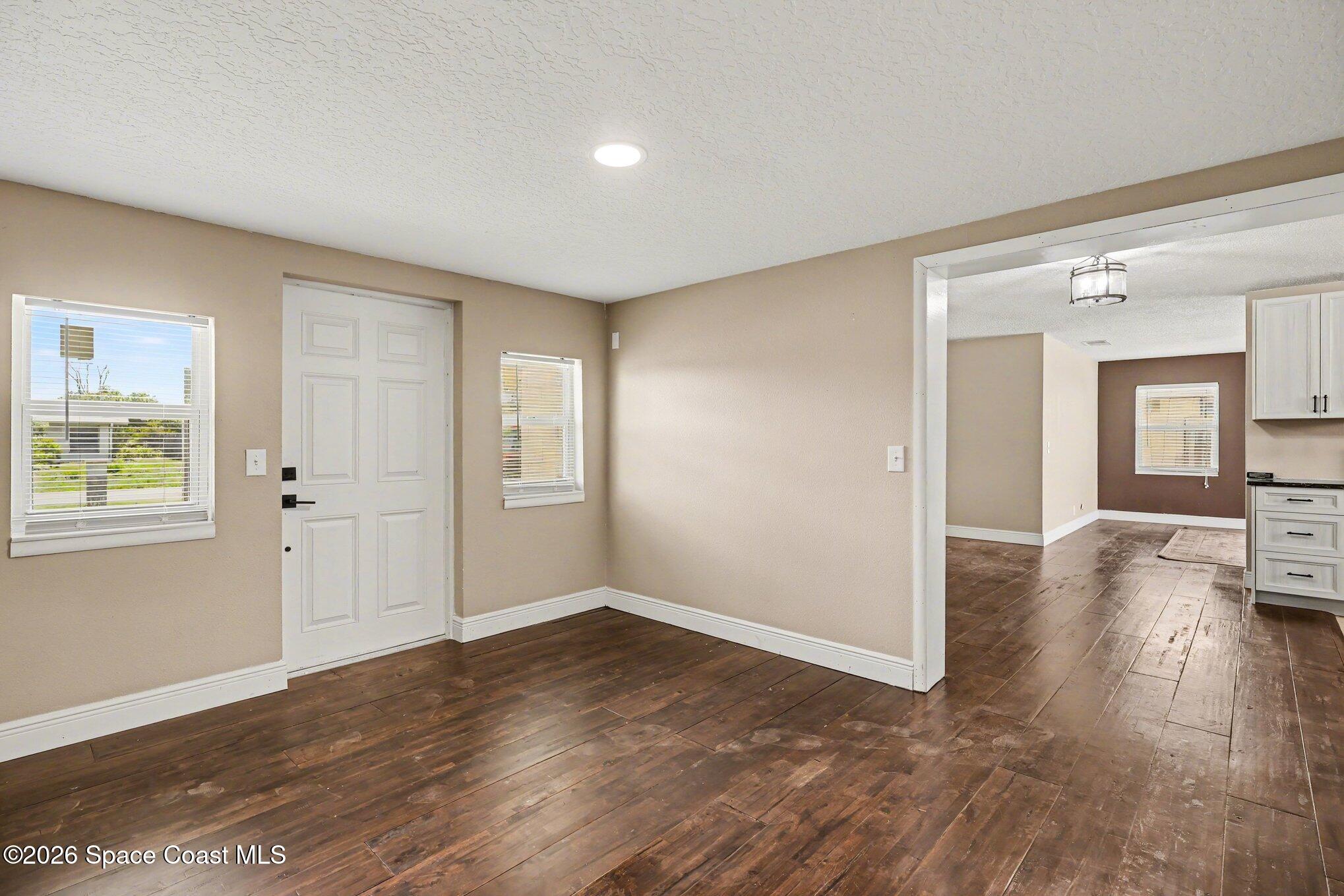 956 Beechfern Lane