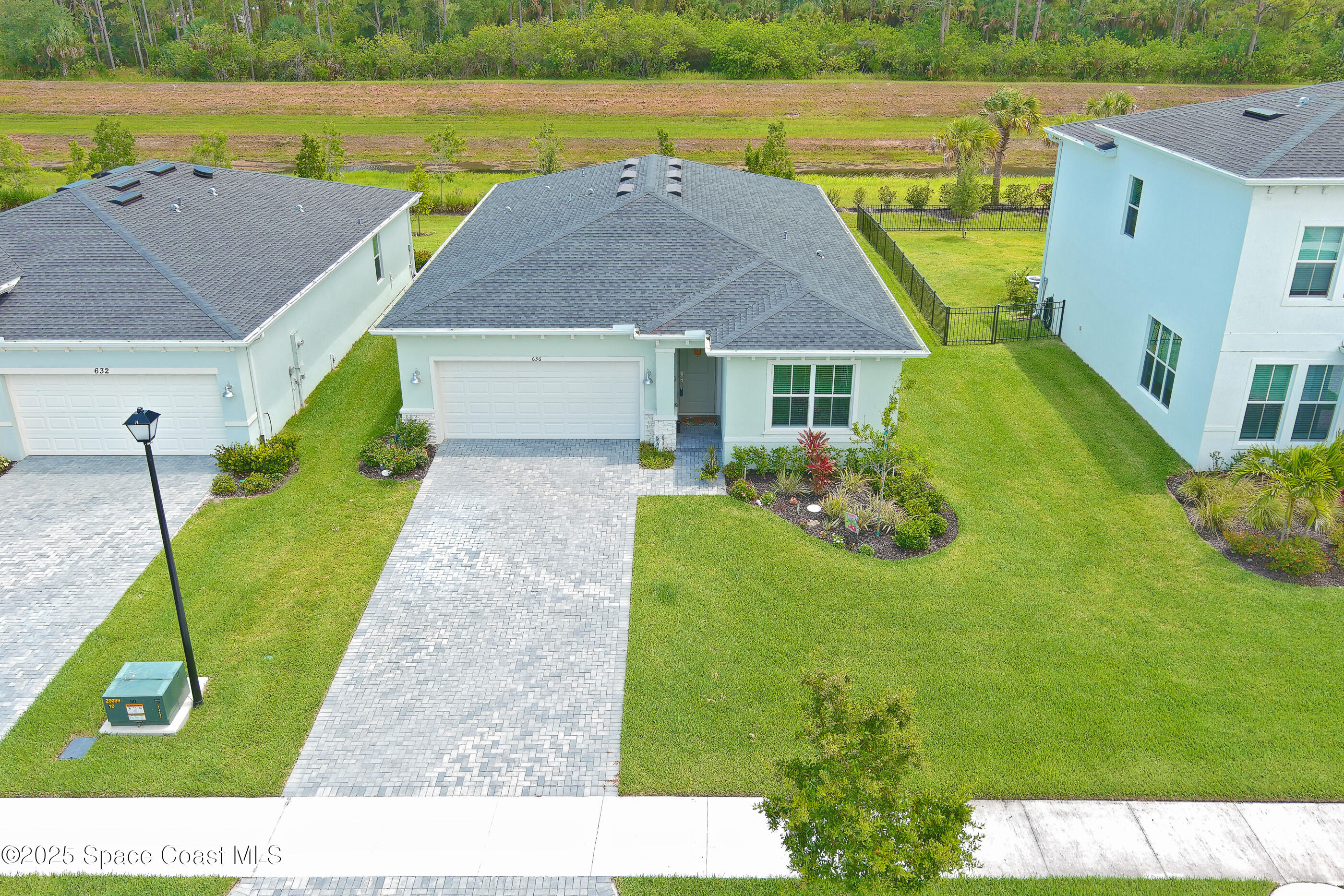 636 Veridian Circle NW