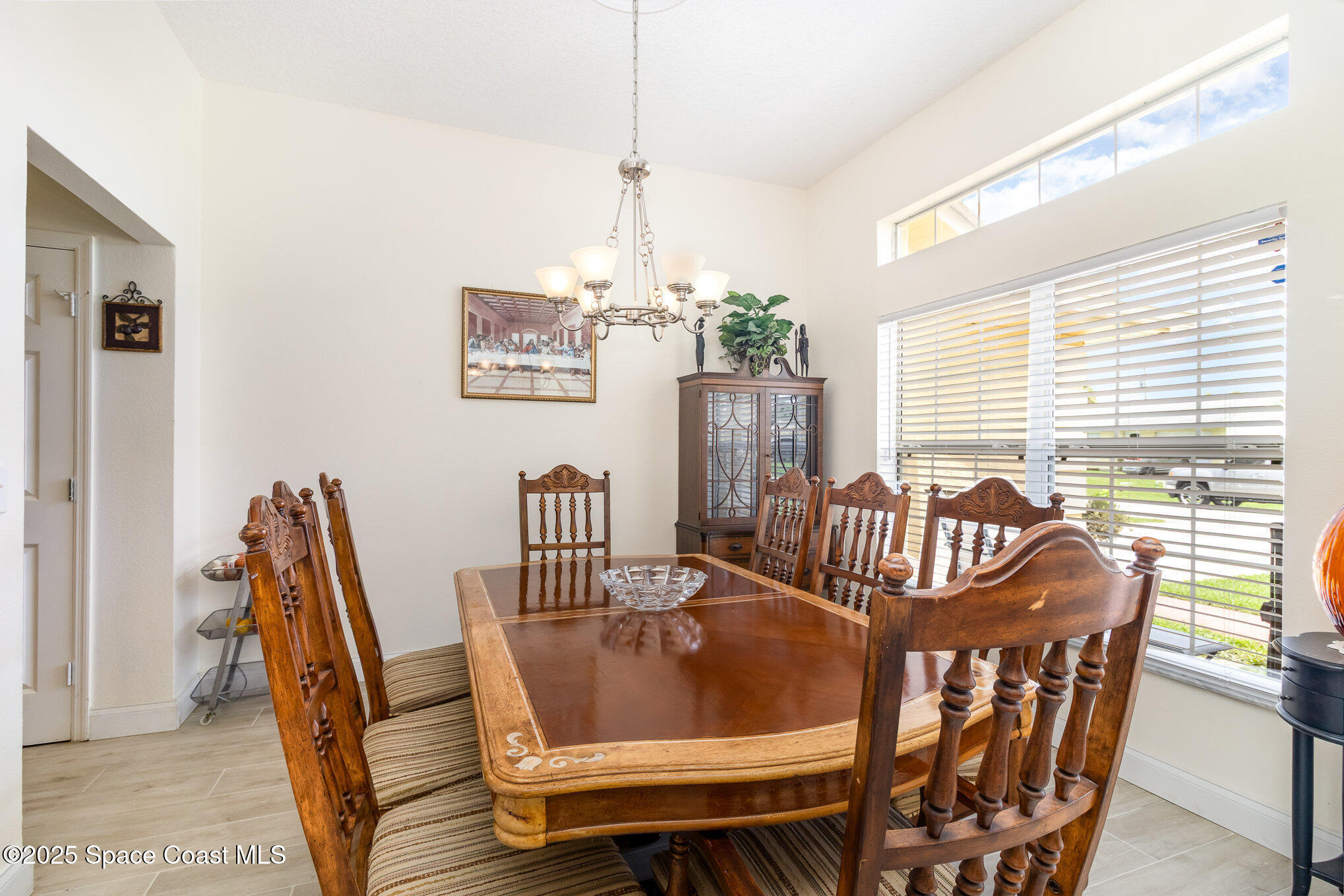 150 Carillo Street NE