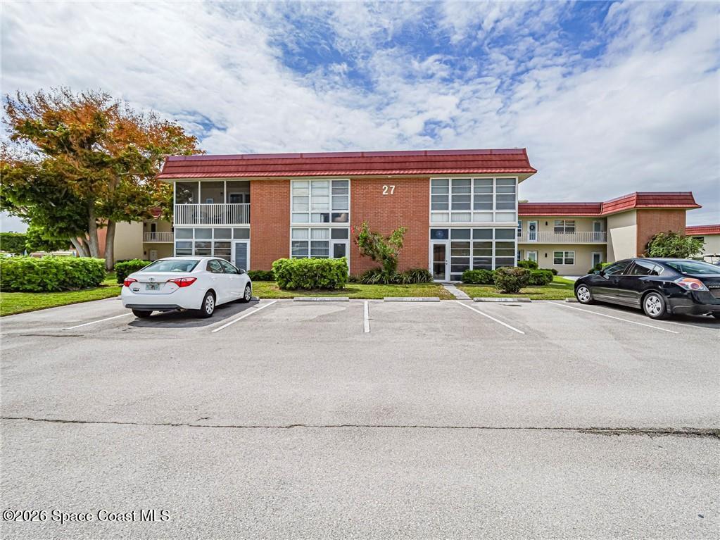 27 Pine Arbor Lane 205