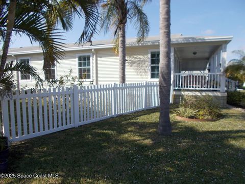 A home in Barefoot Bay