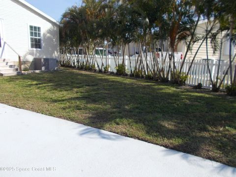 A home in Barefoot Bay