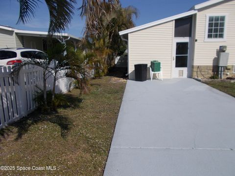 A home in Barefoot Bay