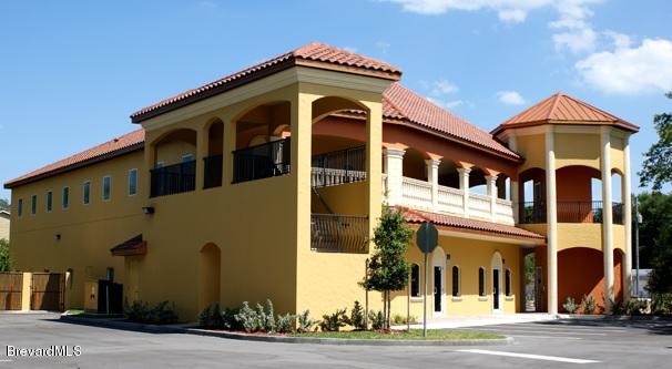 260 N Tropical