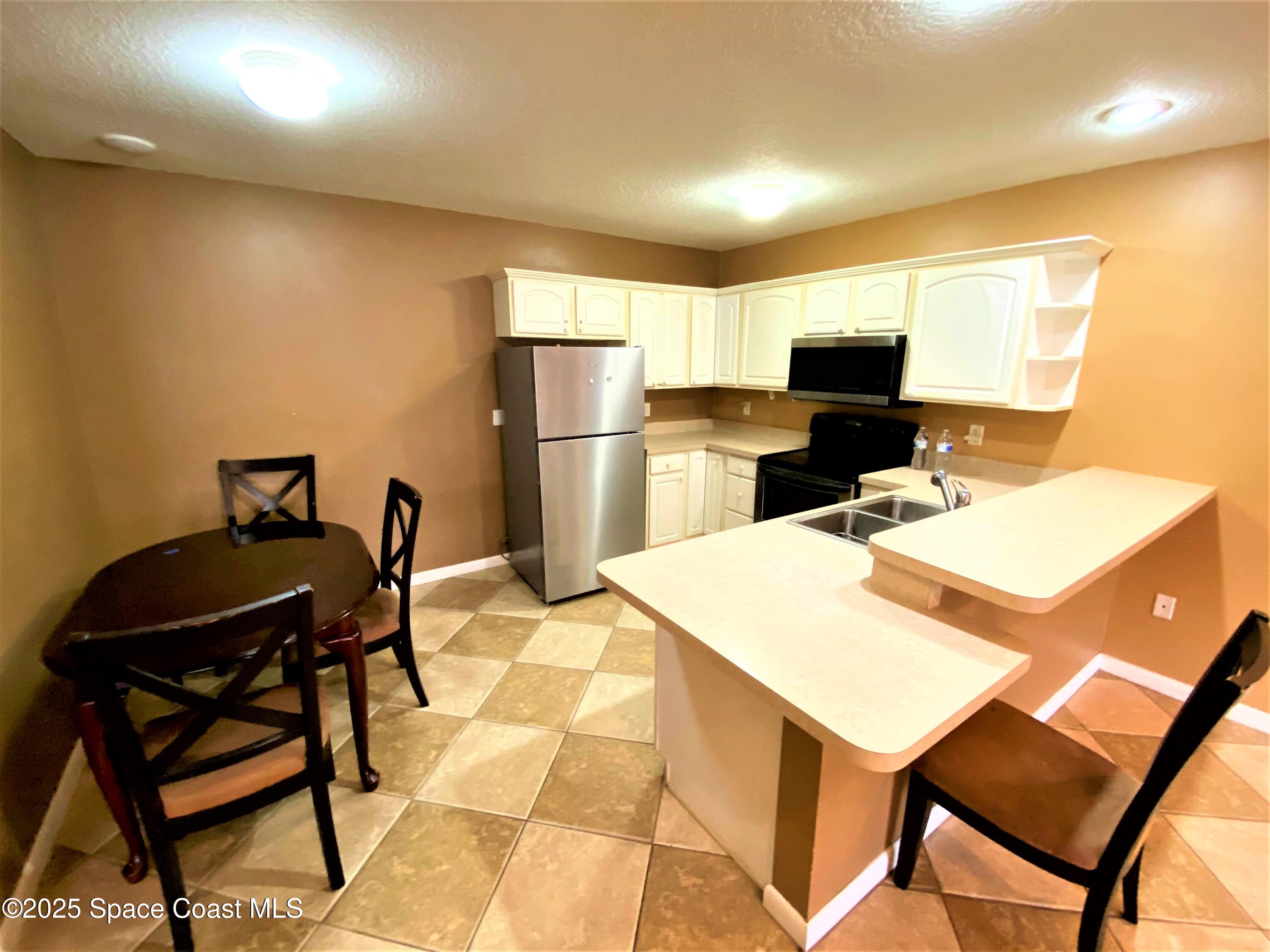 22 Tulip Avenue 330