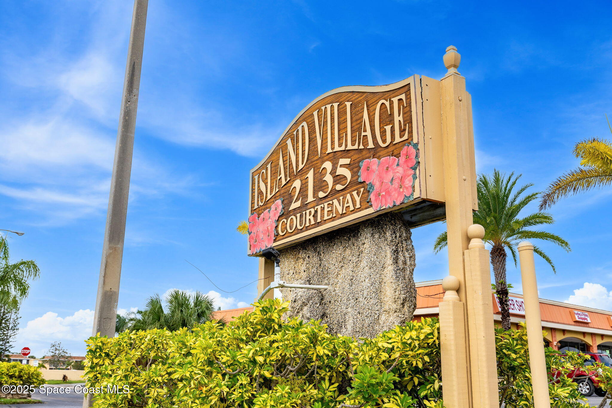 2135 N Courtenay Parkway F144