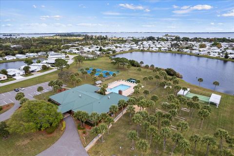 A home in Barefoot Bay