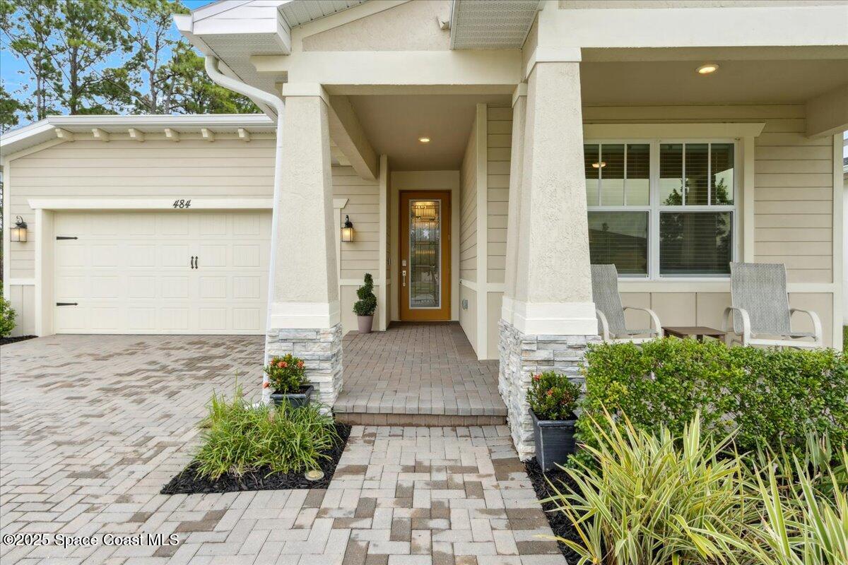 484 Veridian Circle NW