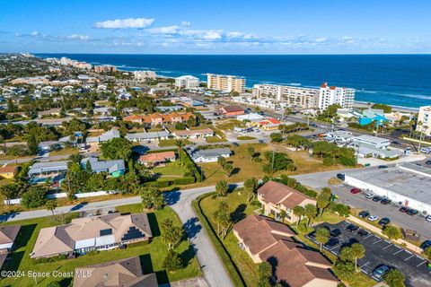 A home in Indialantic