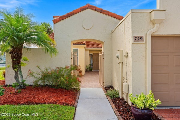 729 GREEN VALLEY LN, MELBOURNE, FL 32940 - Image f7744564fbf48ee22c8e935de50f4fe0/3883586018