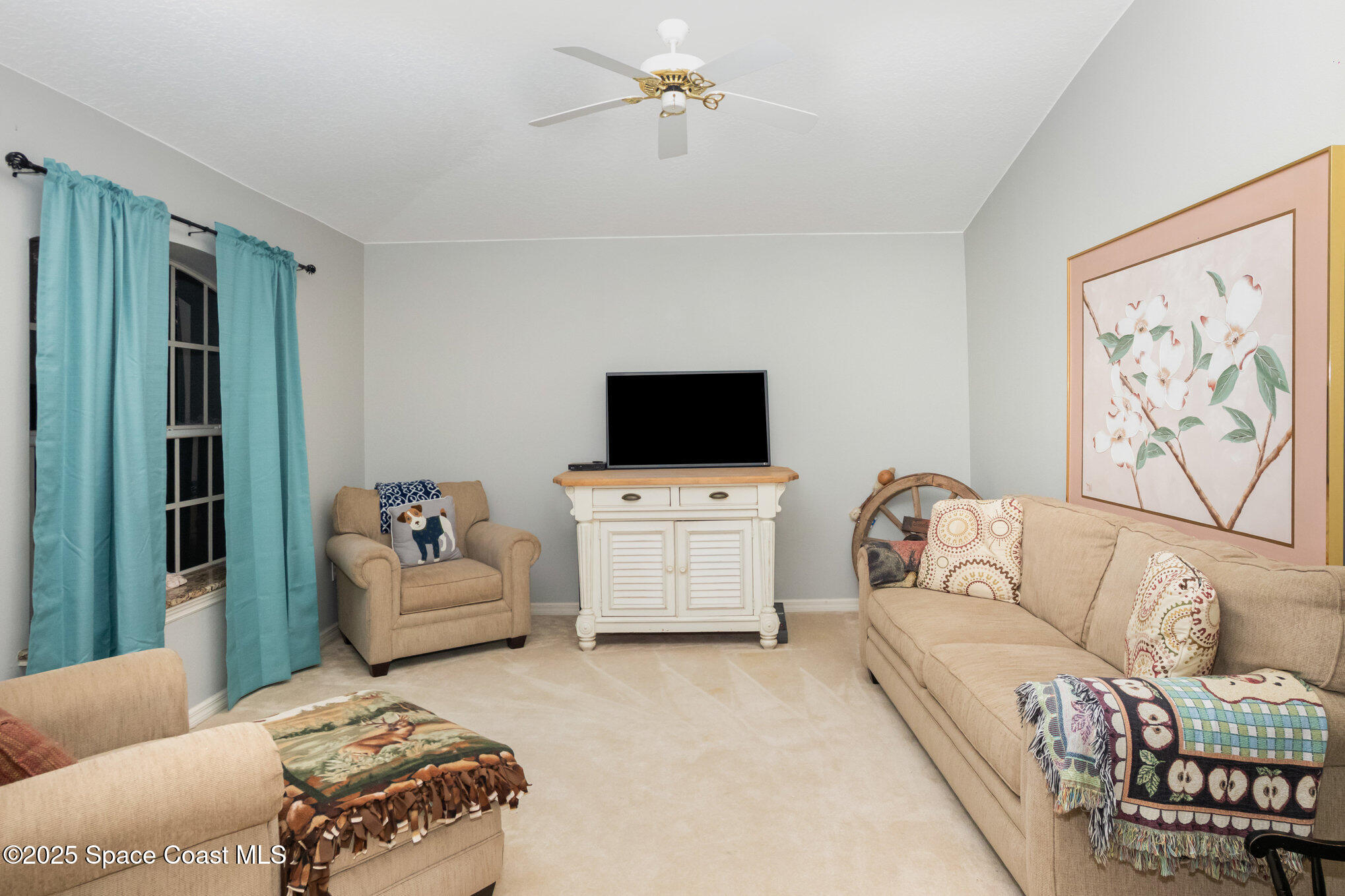 1045 S State Road 415