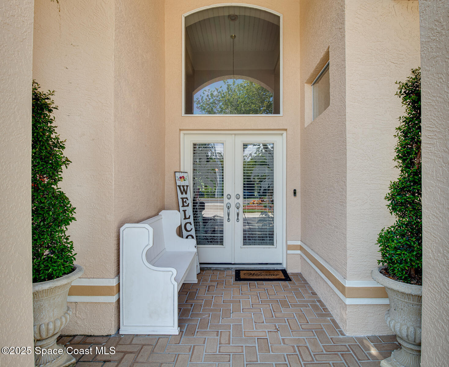 565 Country Club Drive