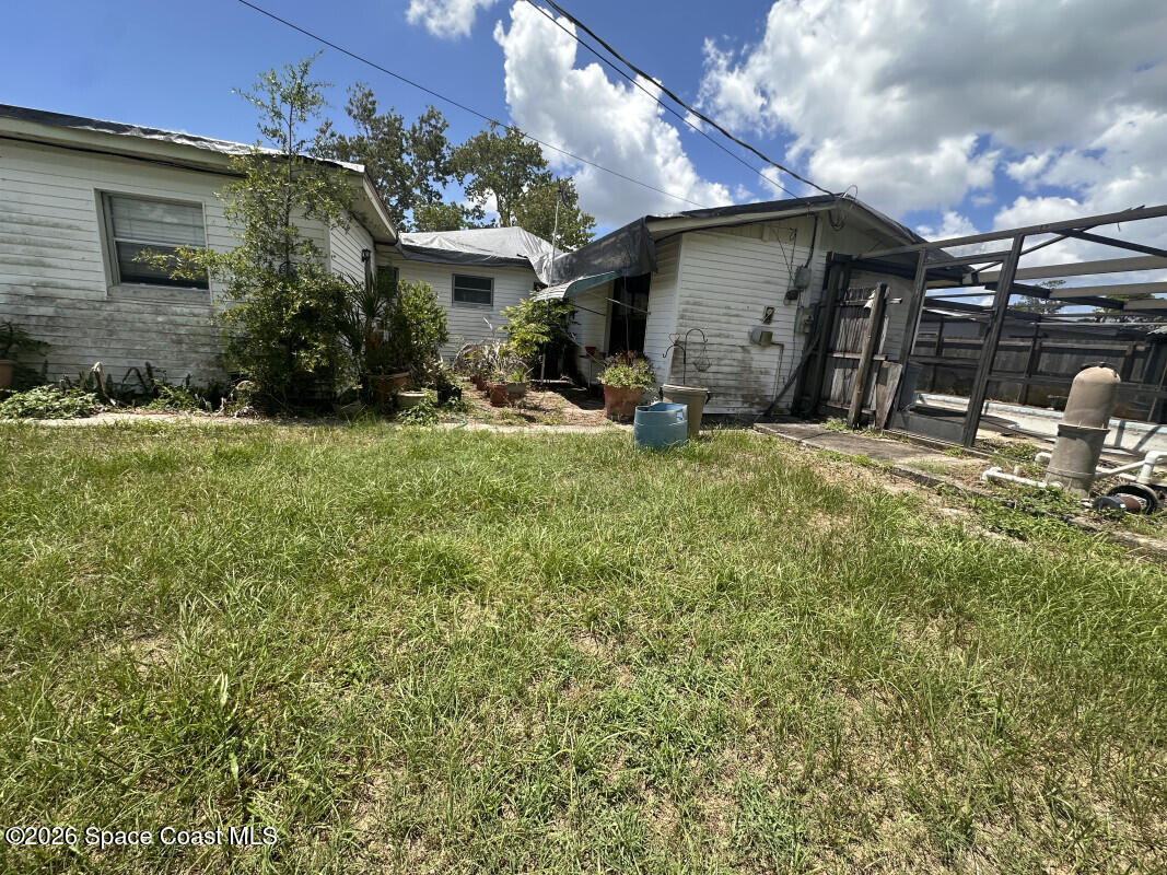 996 Barclay Drive