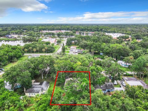 A home in New Smyrna Beach