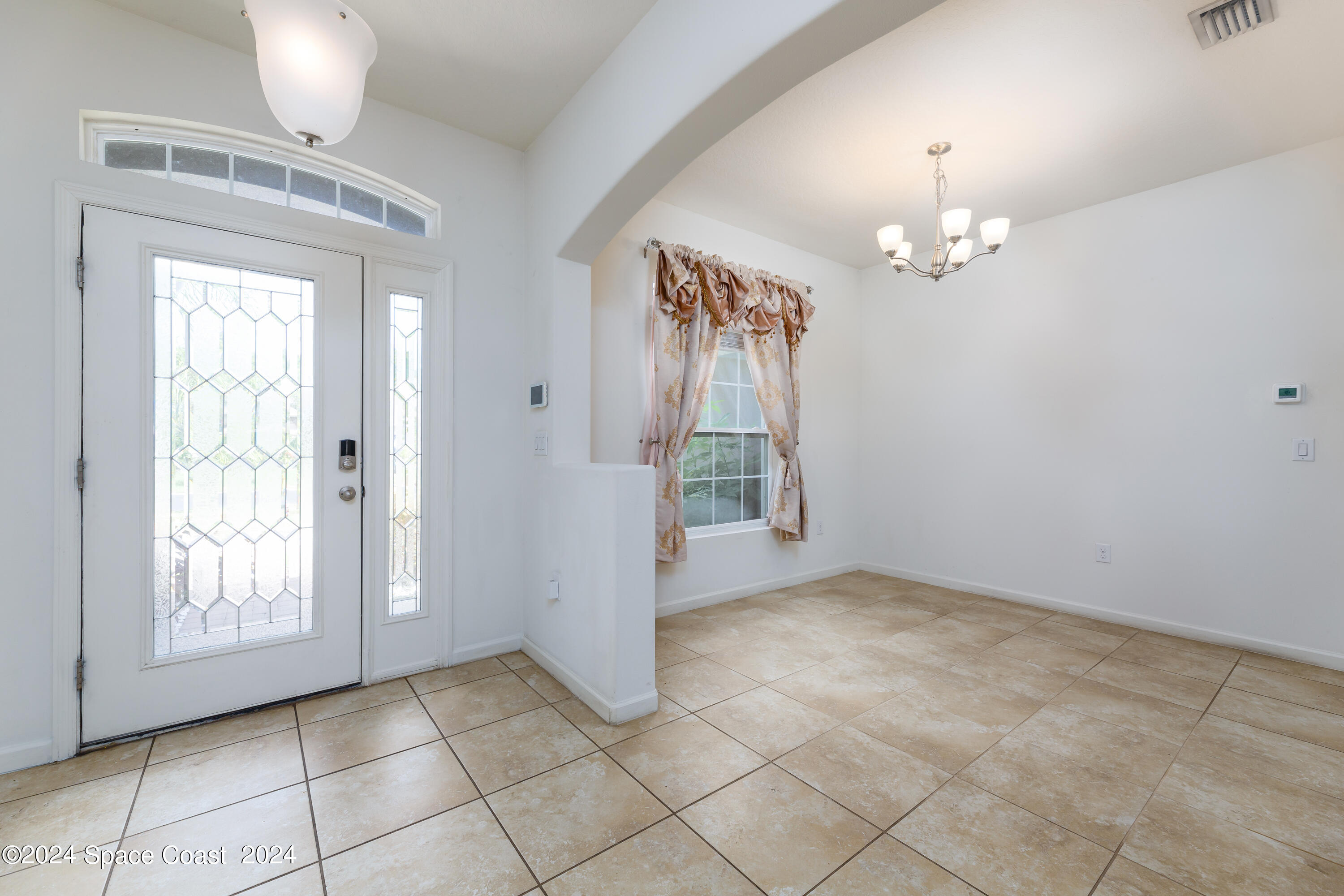 632 Stonebriar Drive SE