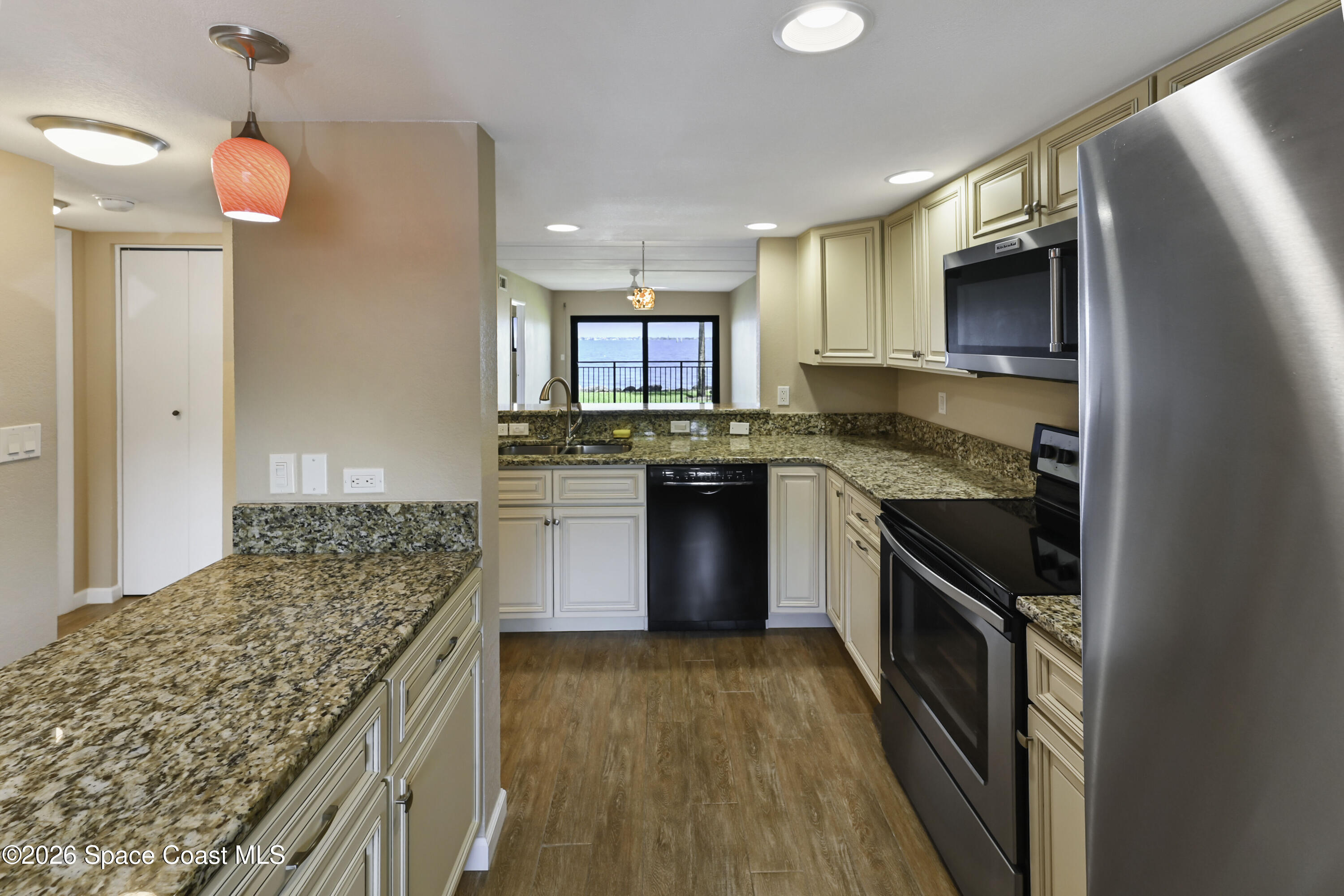 3901 Dixie Highway NE 102