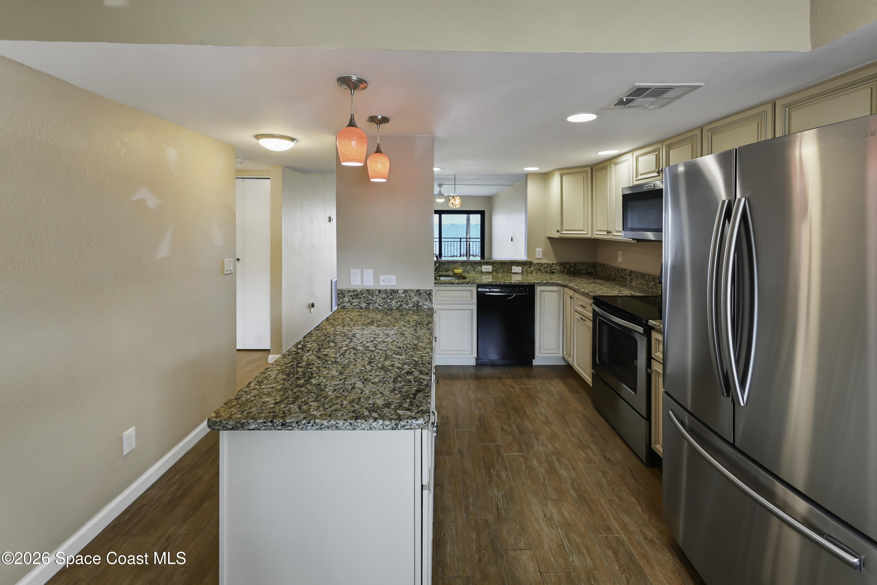 3901 Dixie Highway NE 102