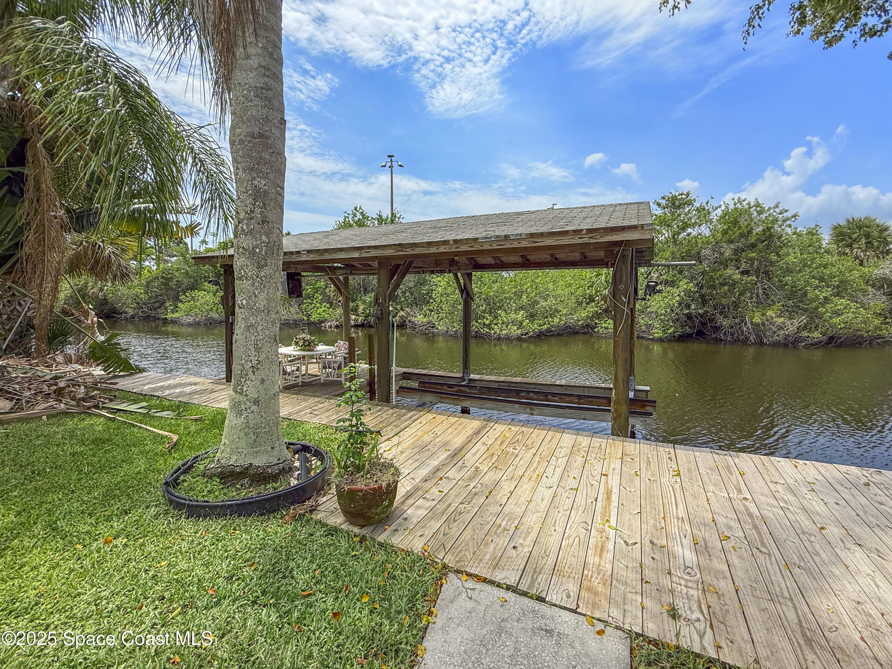 1395 Angler Street