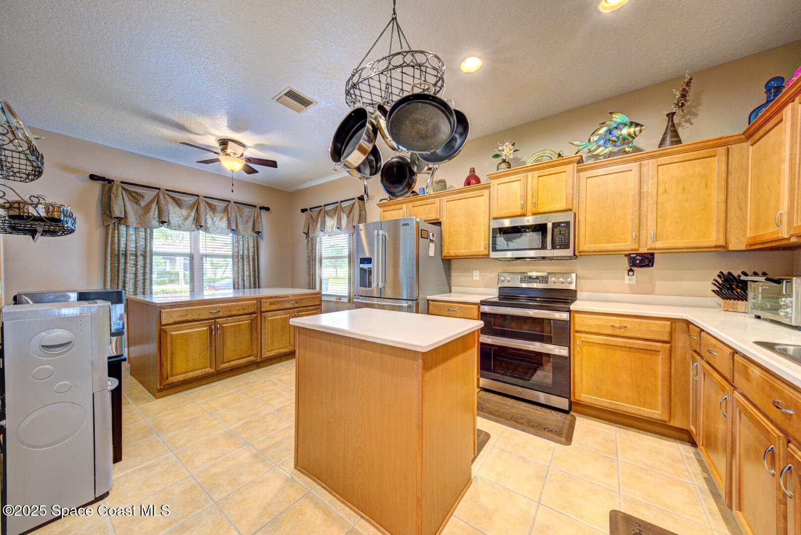 1430 Bridgeport Circle