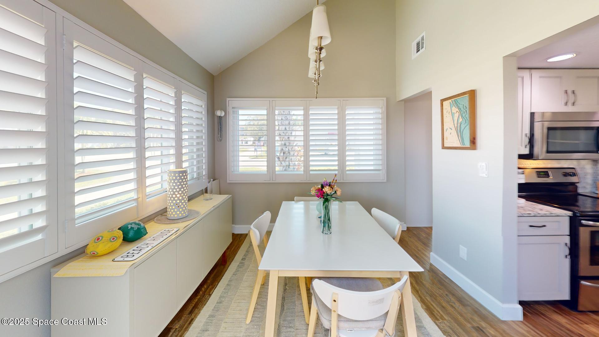 525 Seaport Boulevard T200