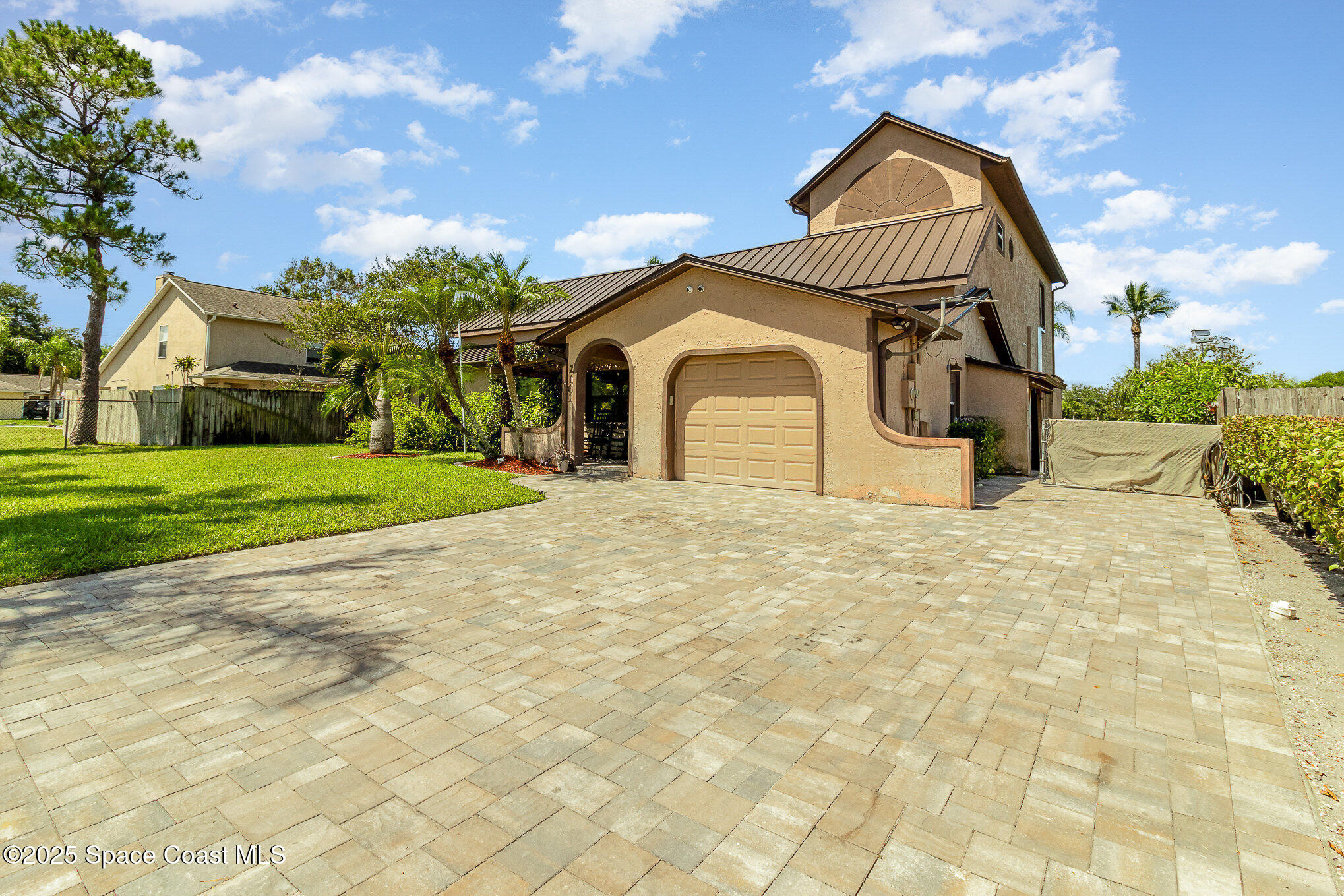 2101 Lance Boulevard