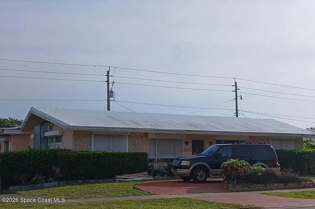4631 W Park Road