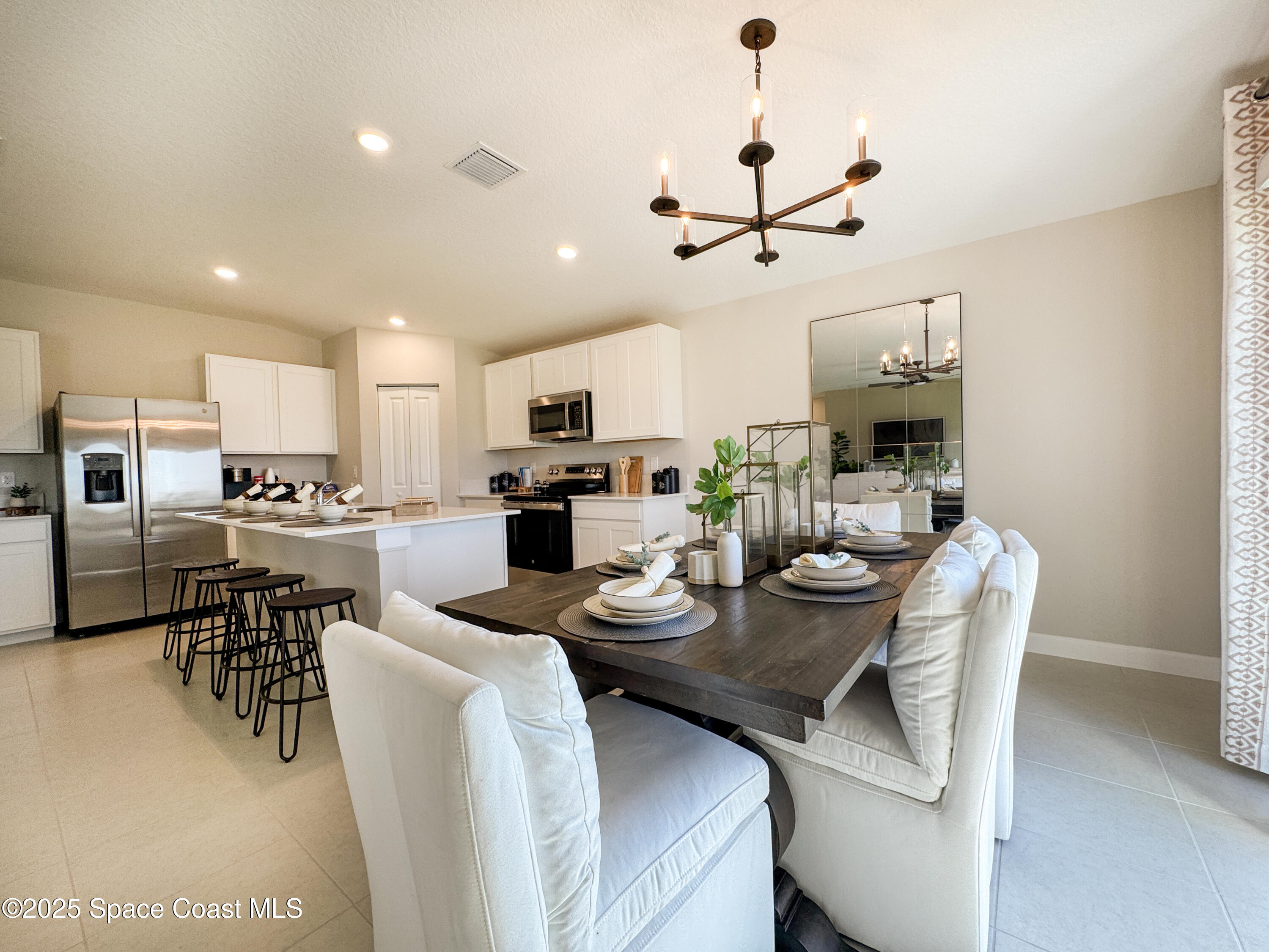 754 Indigo Street SE