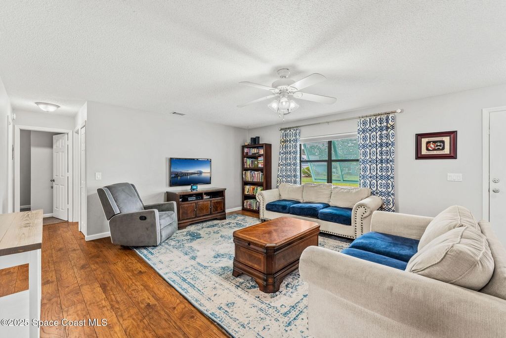 Photo of 1370 Medina Avenue NW, Palm Bay, FL 32907 (MLS # 1058419)