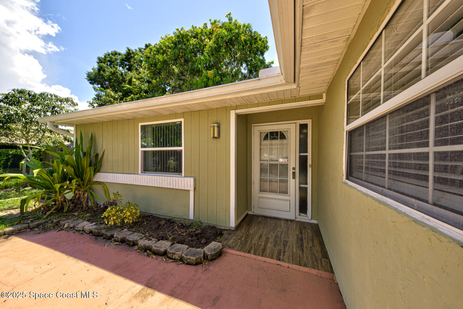 170 Osceola Avenue
