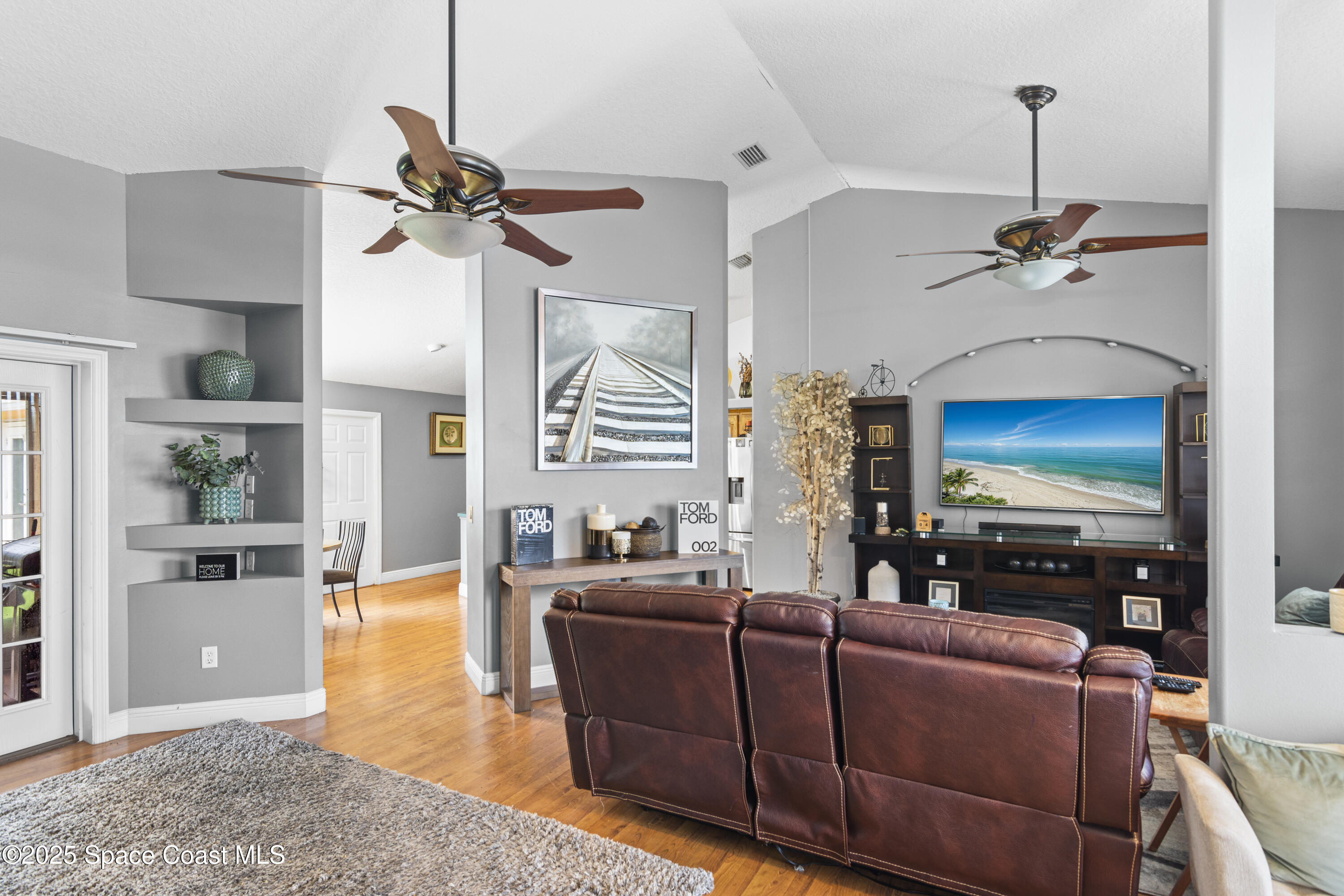 1456 Schumann Drive