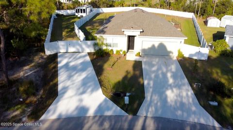 401 La Coco Street SW Palm Bay FL 32908