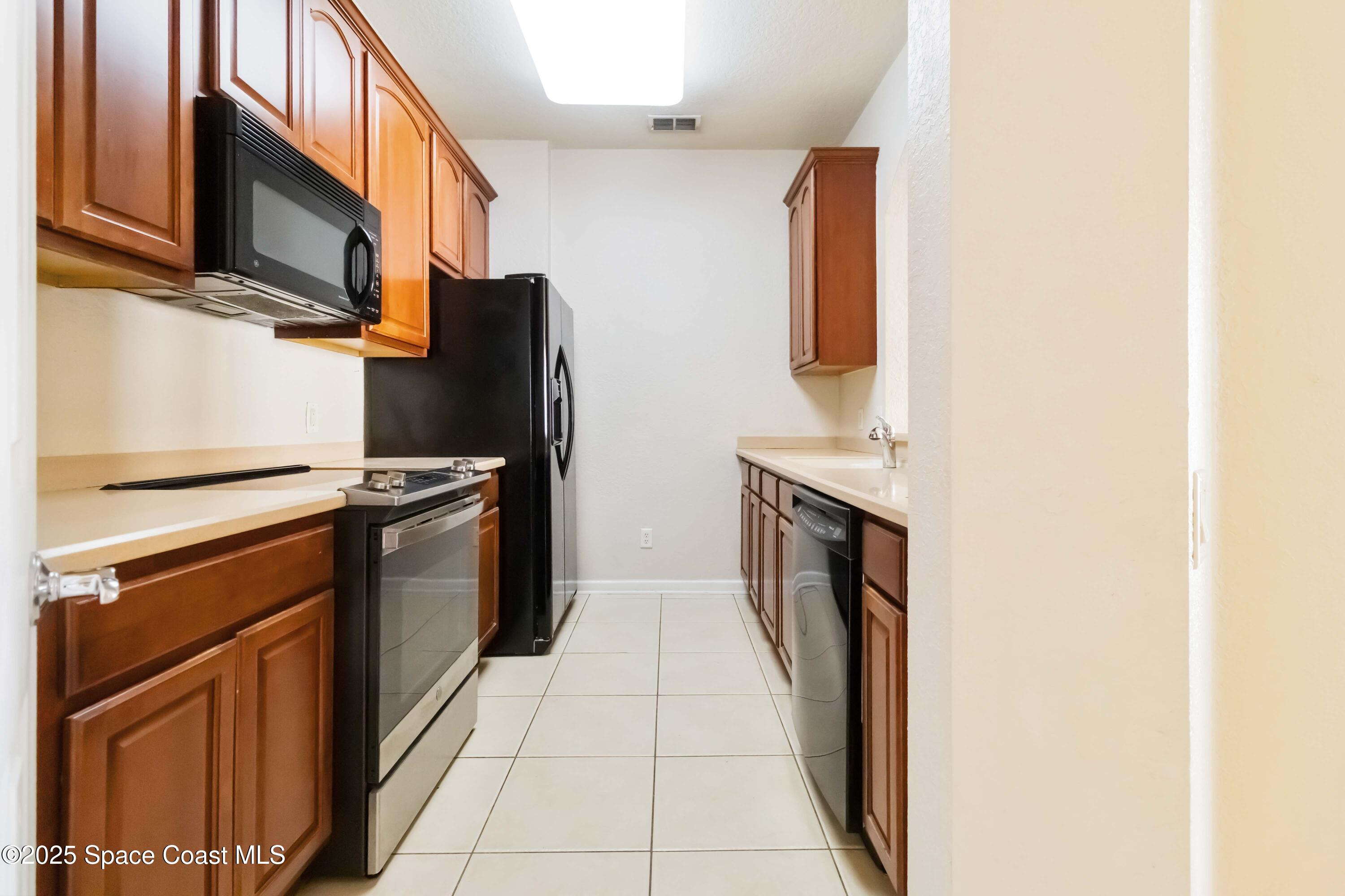1626 Peregrine Circle 307