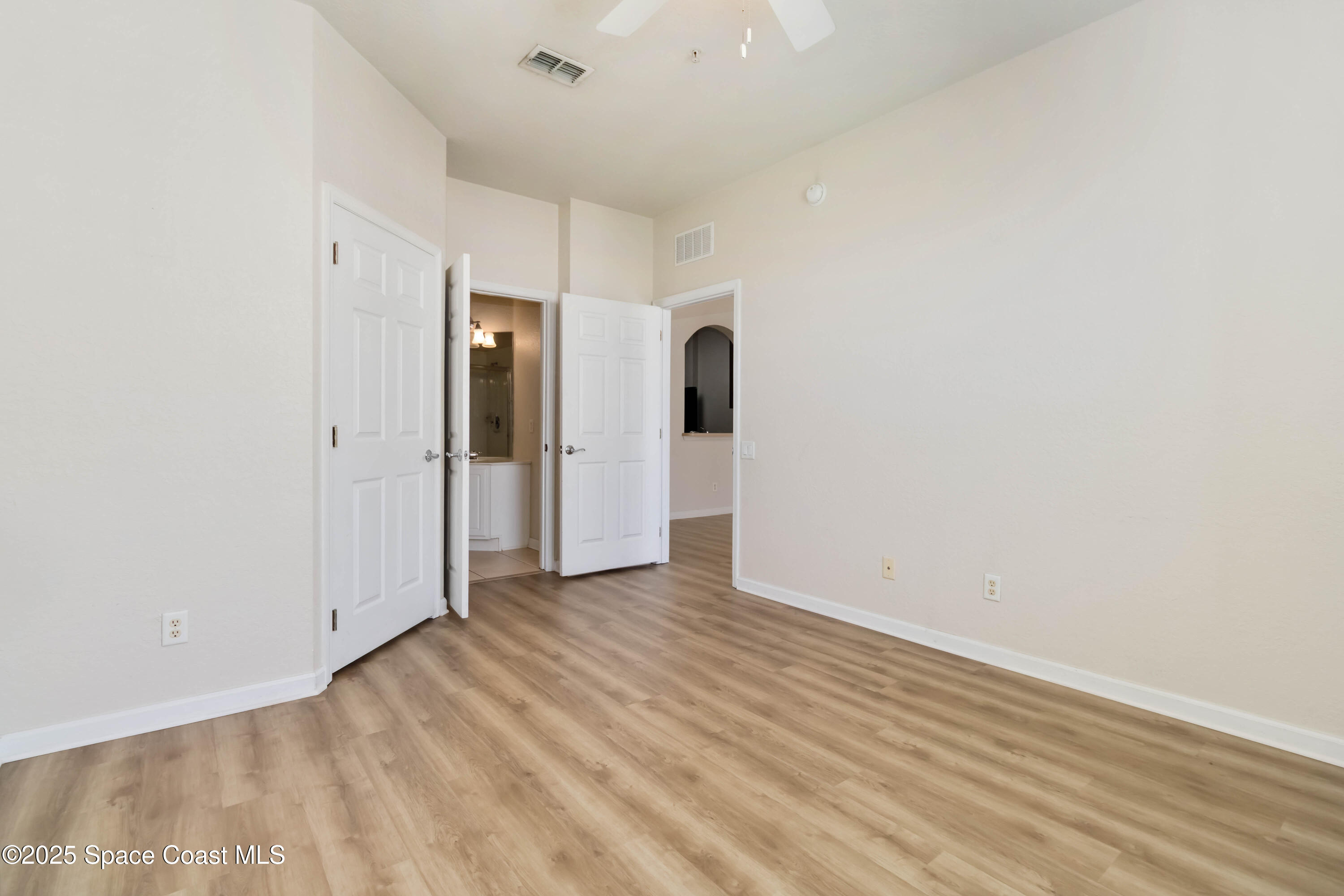 1626 Peregrine Circle 307