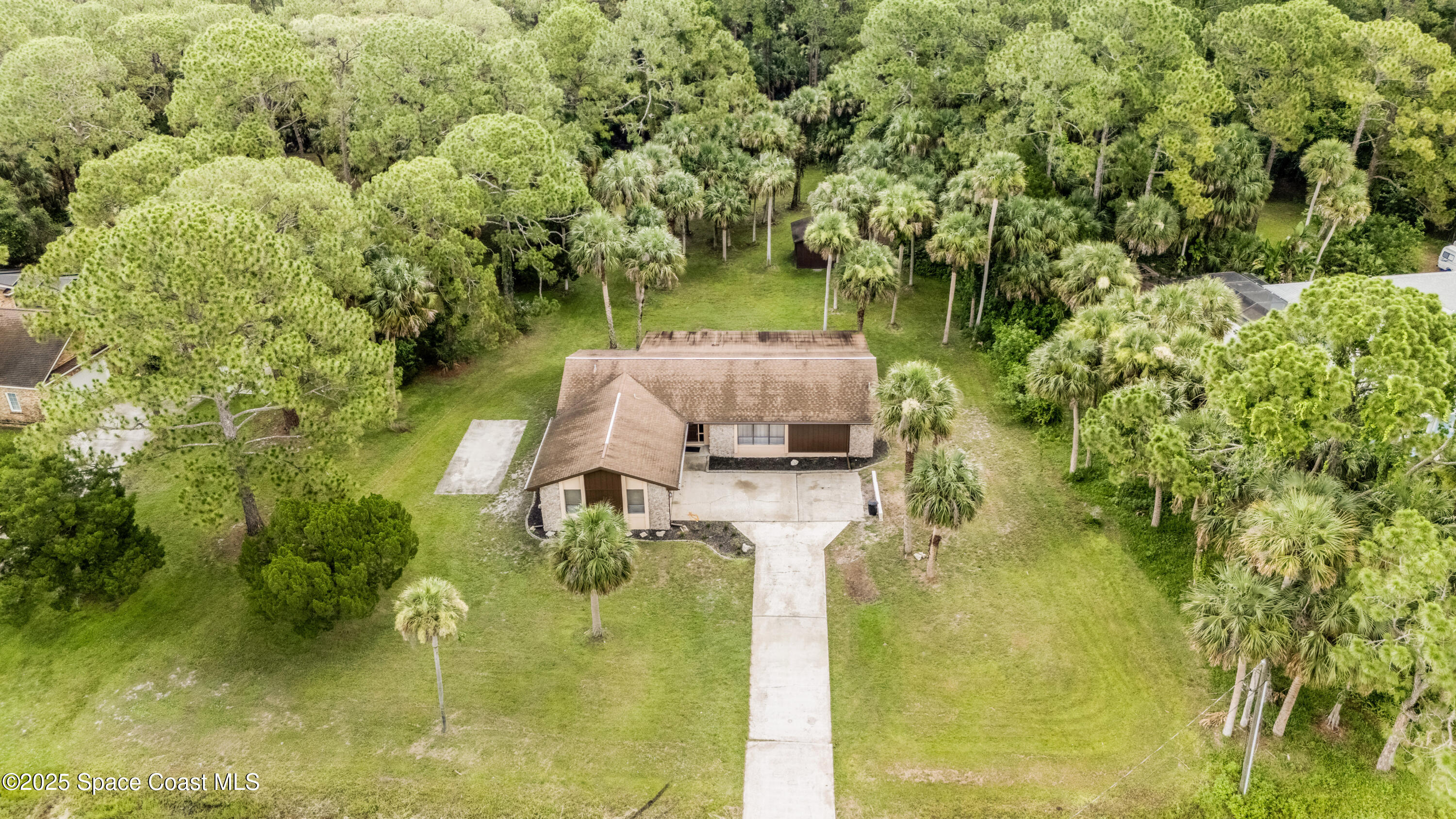 2880 Long Lake Drive