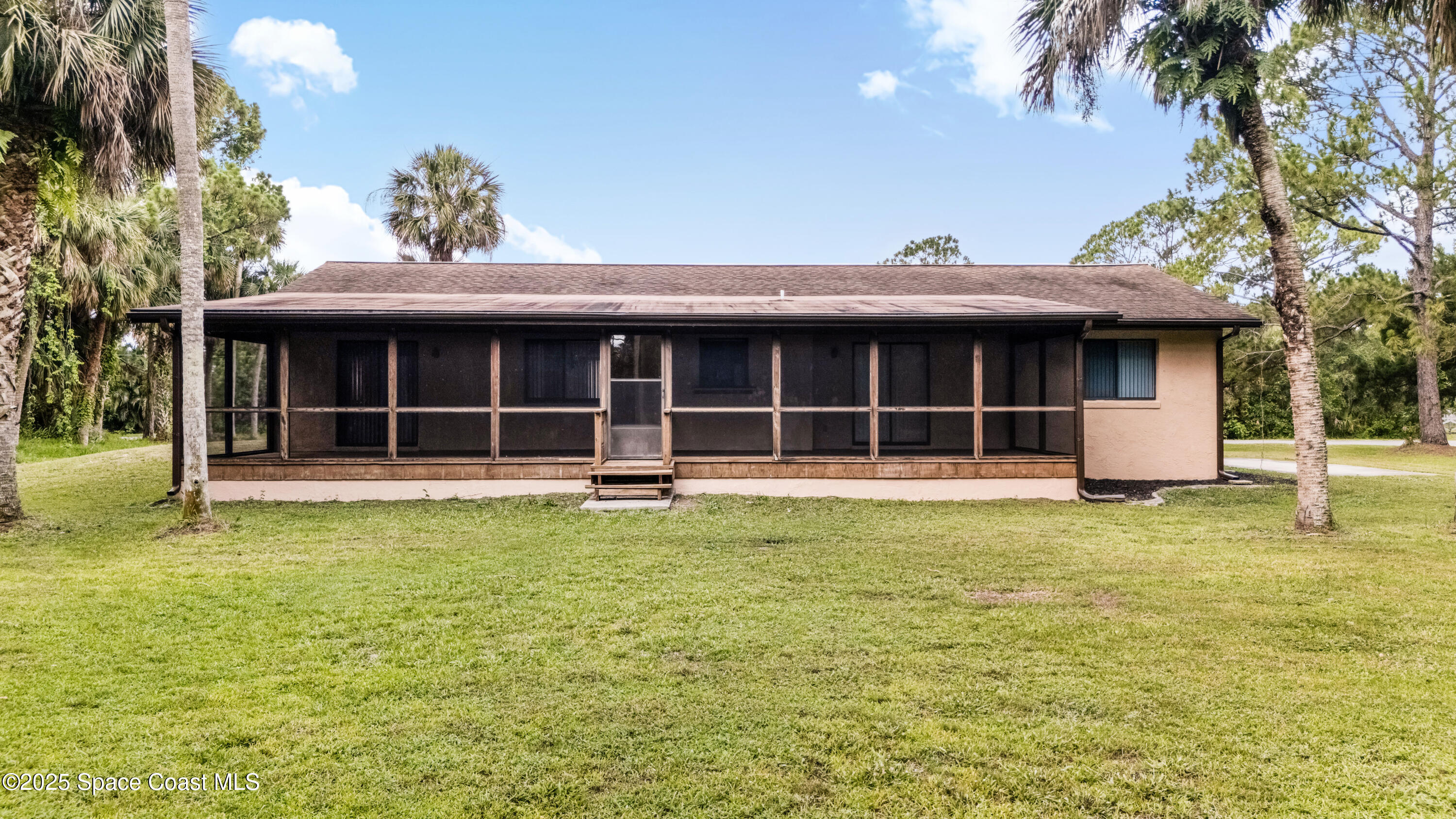2880 Long Lake Drive