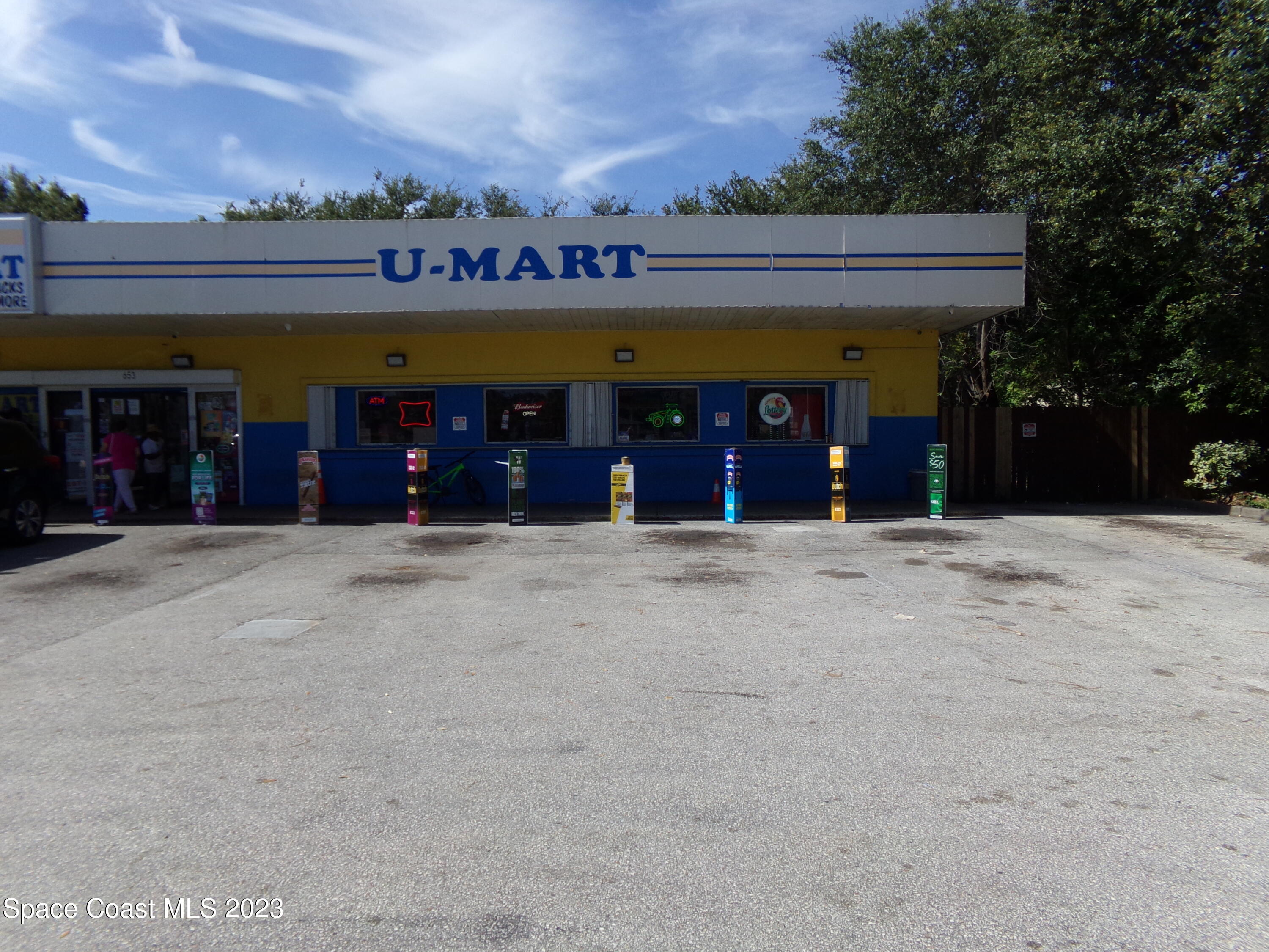 653 E University Boulevard