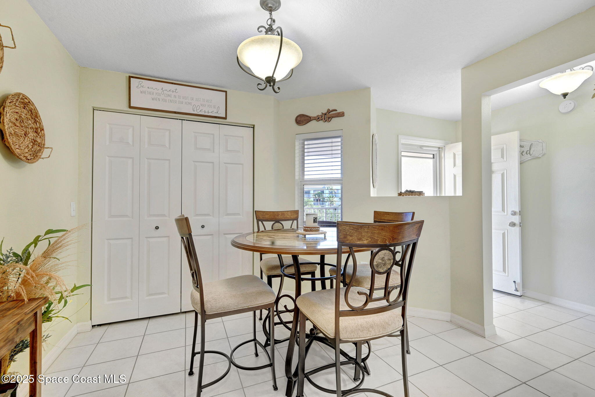 8941 Lake Drive 402
