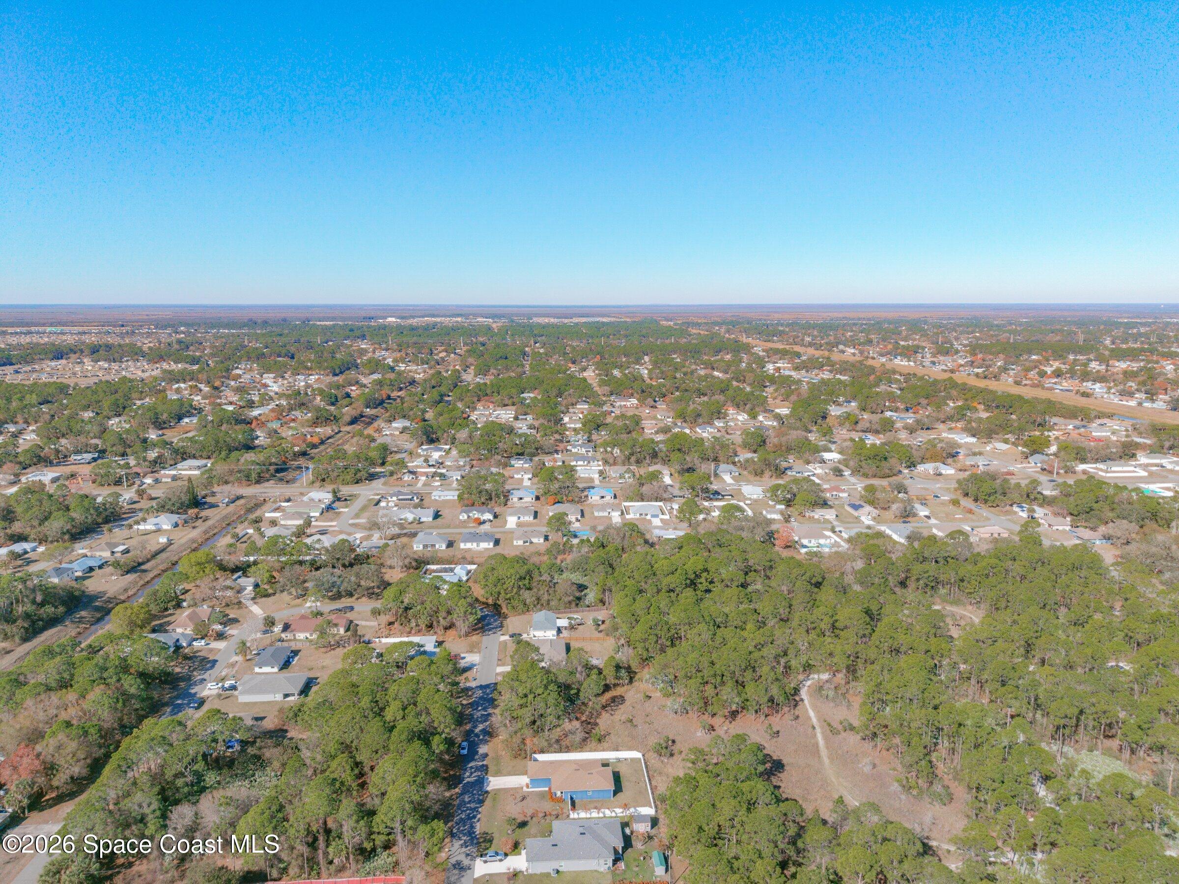 825 Doverbrook Road NW