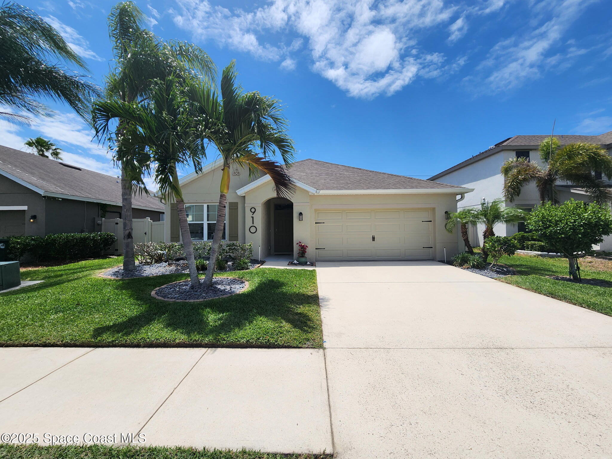 910 Swiss Pointe Lane